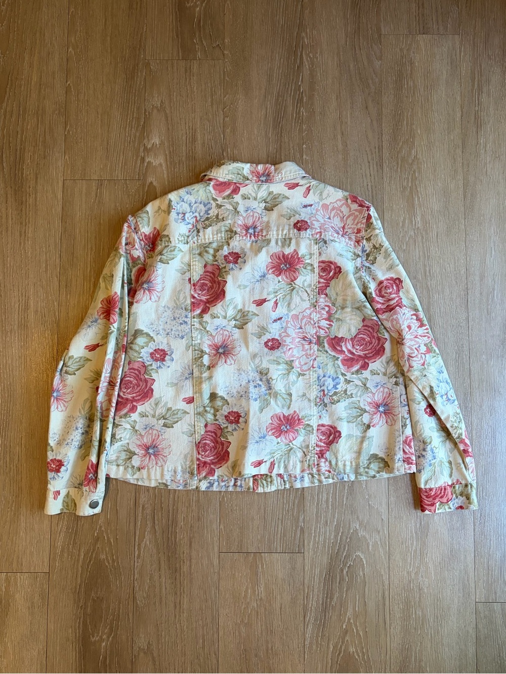 Coldwater Creek Cream Floral Jean Jacket w/ Pink Roses - Picture 5 of 9